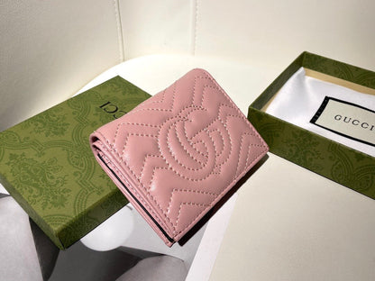 【グッチ】大人気 2色 折りたたみ財布 実用性抜群の一品！