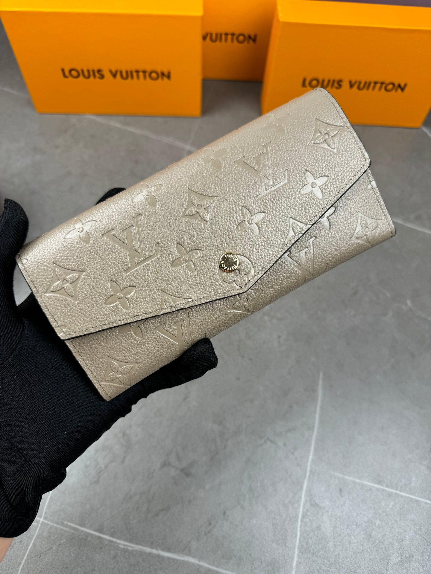 【ルイヴィトン】ダイヤモンド柄長財布 内部工夫 4カラー 在庫わずか